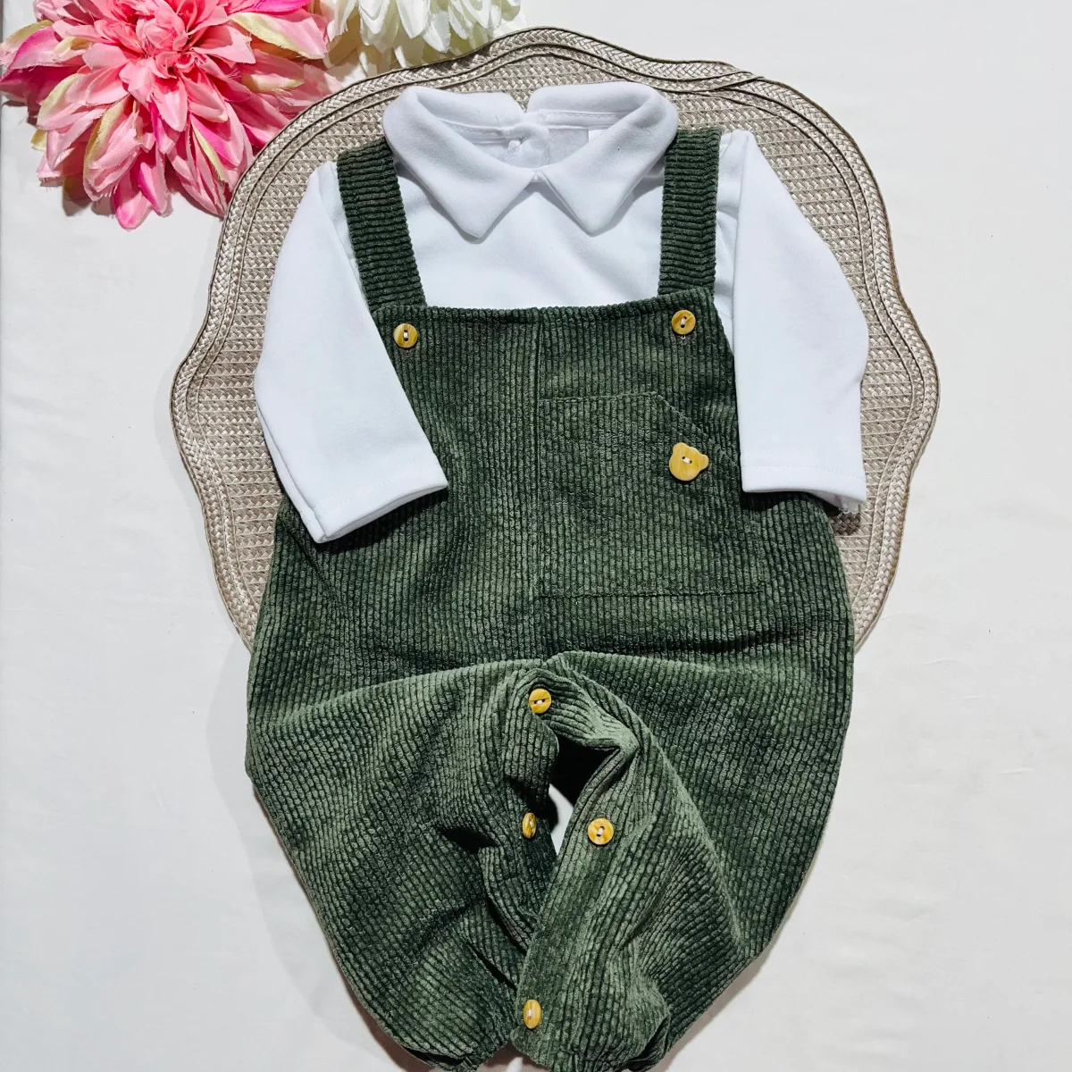 Conjunto Lucas em bombazina - jardineira e camisa - 3,6 e 12M - Verde seco - Image 3
